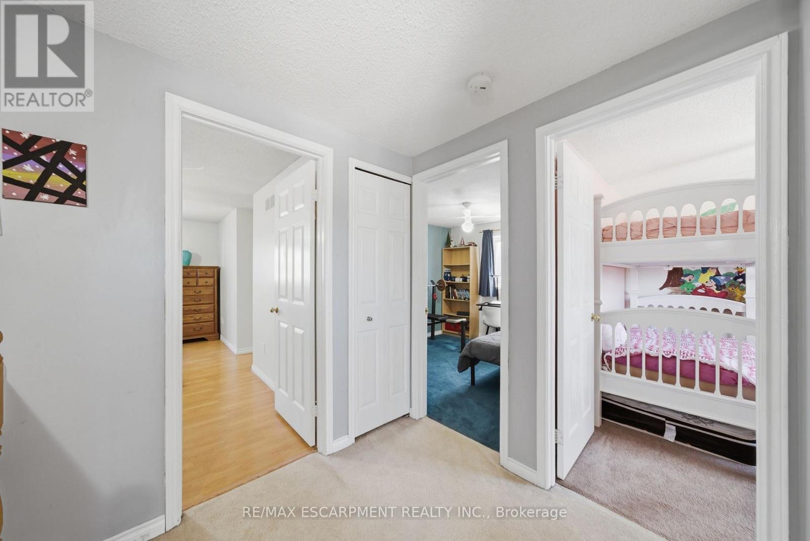 15 Finch Place, Hamilton, Ontario  L9A 5C2 - Photo 24 - X13027120