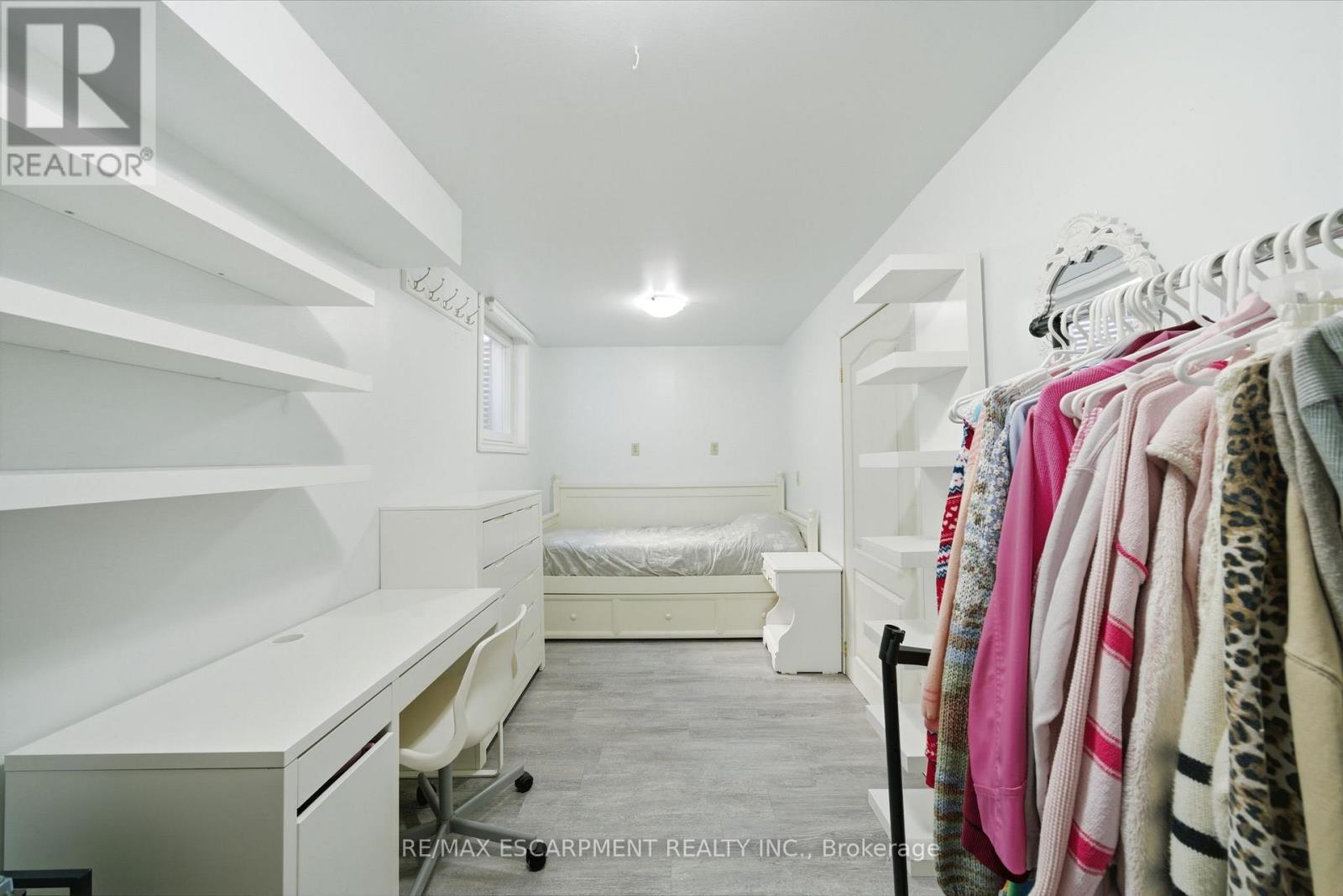 15 Finch Place, Hamilton, Ontario  L9A 5C2 - Photo 38 - X13027120