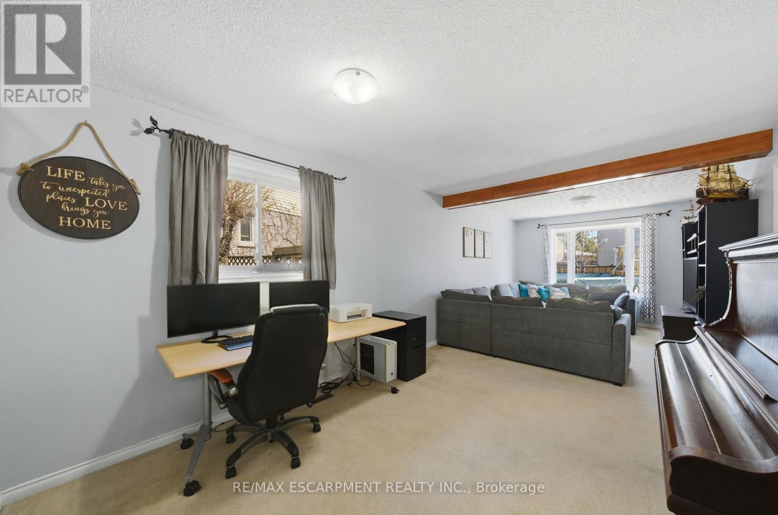 15 Finch Place, Hamilton, Ontario  L9A 5C2 - Photo 8 - X13027120