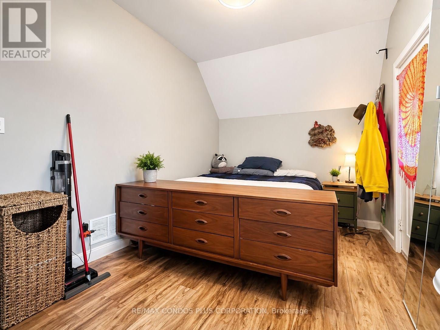 869 Beach Boulevard, Hamilton, Ontario  L8H 6Z5 - Photo 5 - X13027140