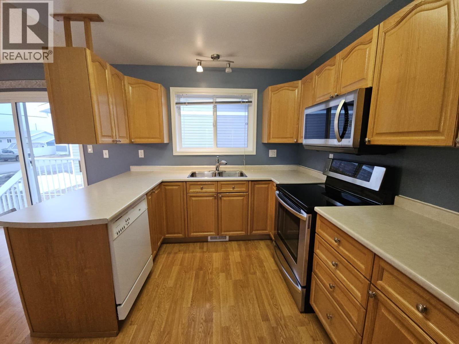 4013 52 Avenue NE, Chetwynd, British Columbia  V0C 1J0 - Photo 13 - 10382583