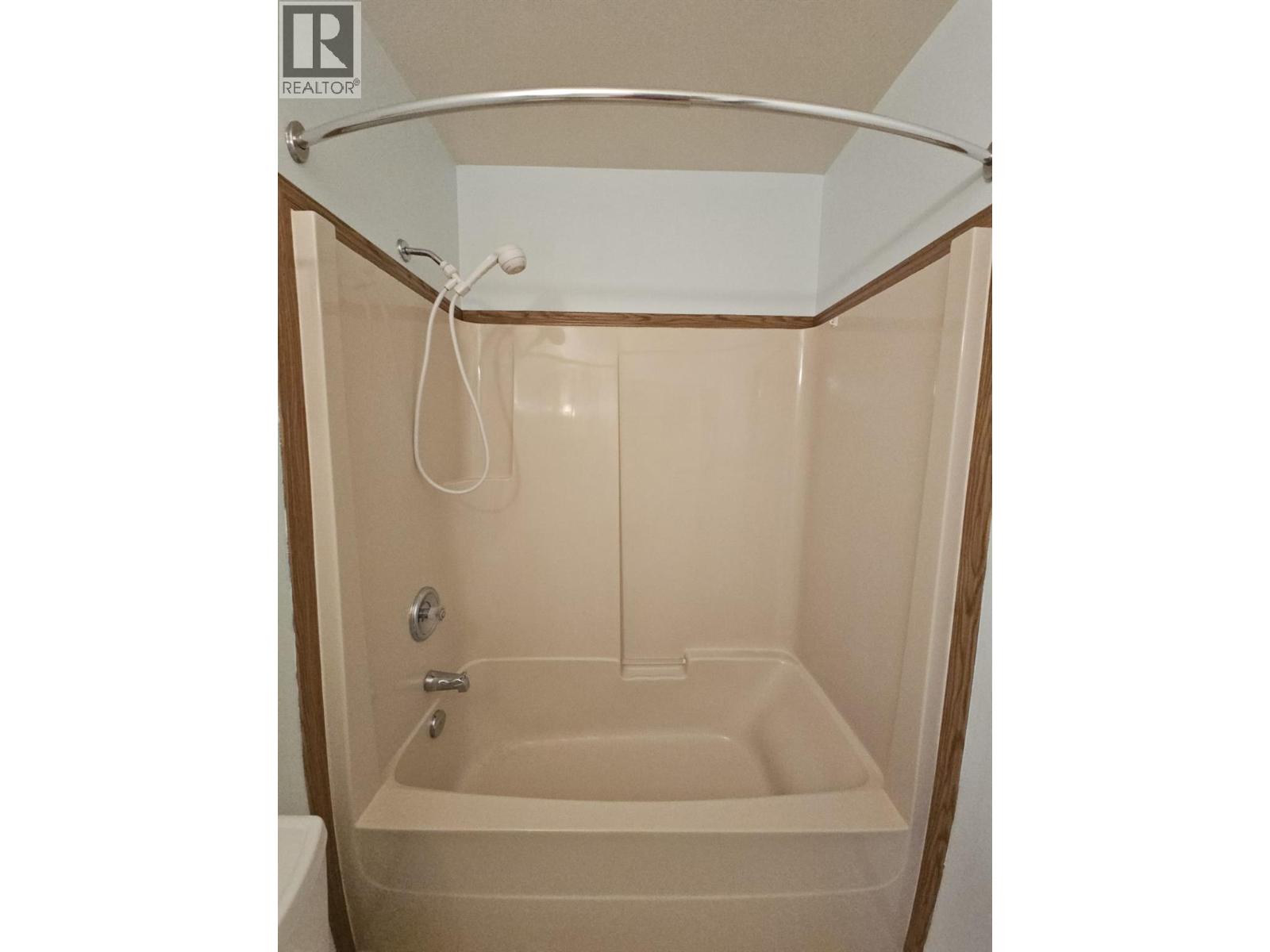 4013 52 Avenue NE, Chetwynd, British Columbia  V0C 1J0 - Photo 32 - 10382583