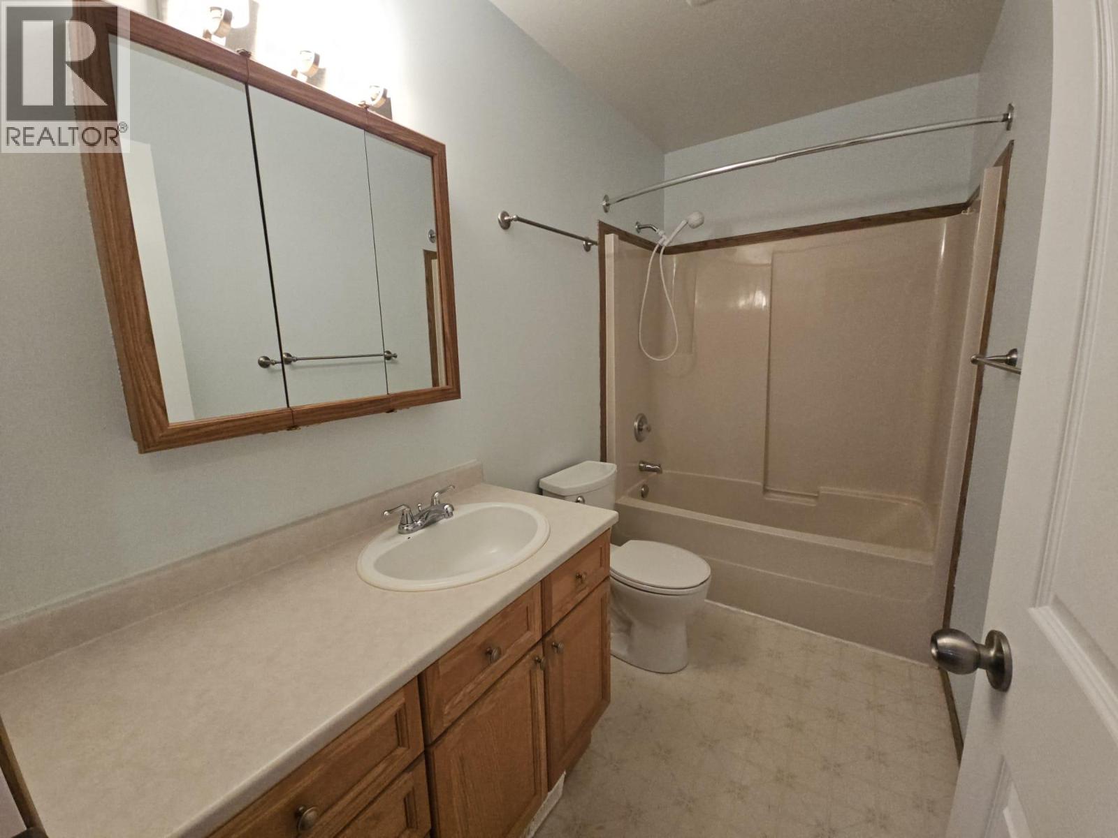 4013 52 Avenue NE, Chetwynd, British Columbia  V0C 1J0 - Photo 30 - 10382583