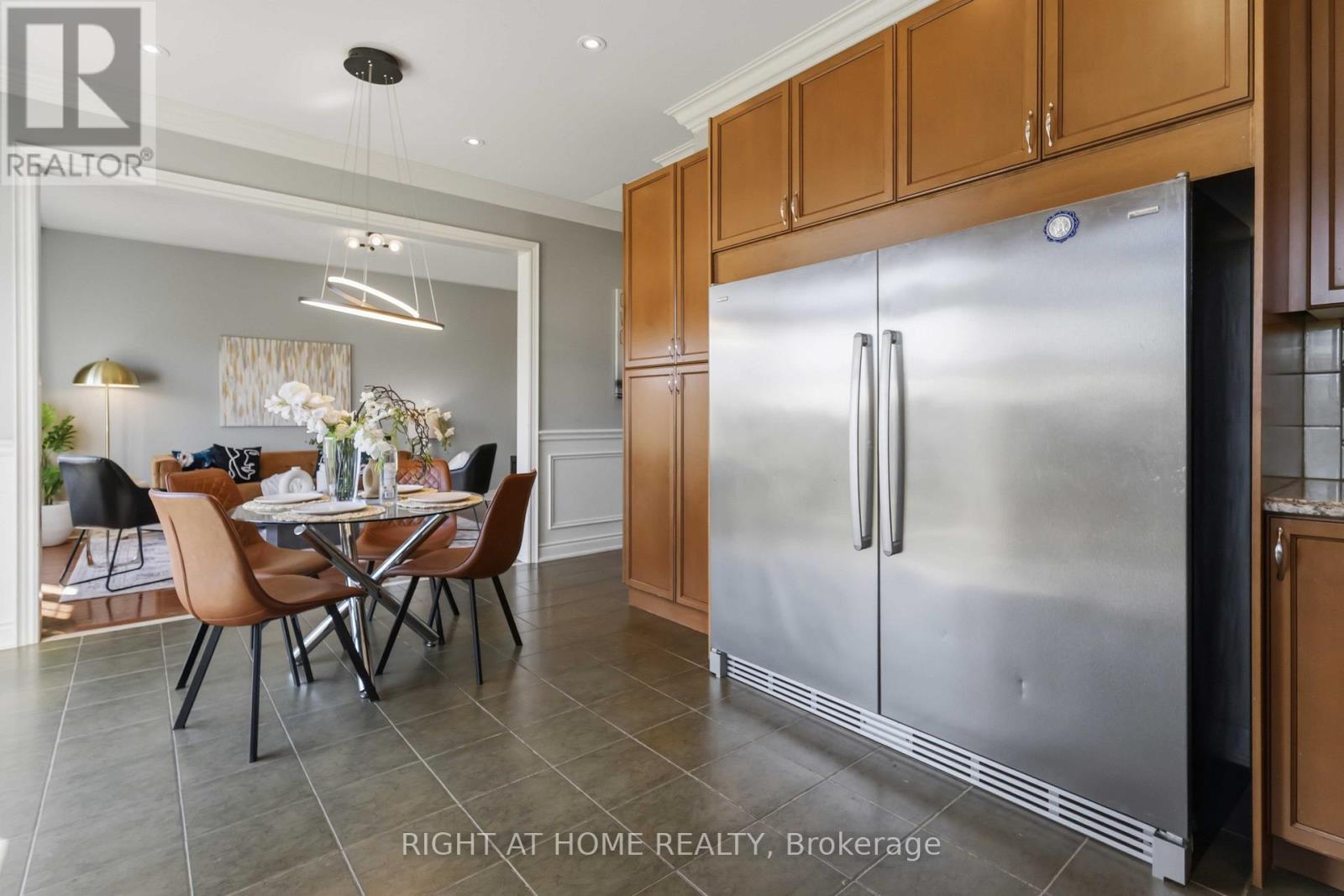 1649 Quail Run Drive, Oshawa, Ontario  L1K 0L9 - Photo 13 - E13024054