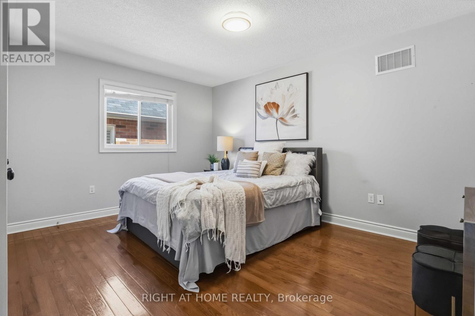 1649 Quail Run Drive, Oshawa, Ontario  L1K 0L9 - Photo 26 - E13024054