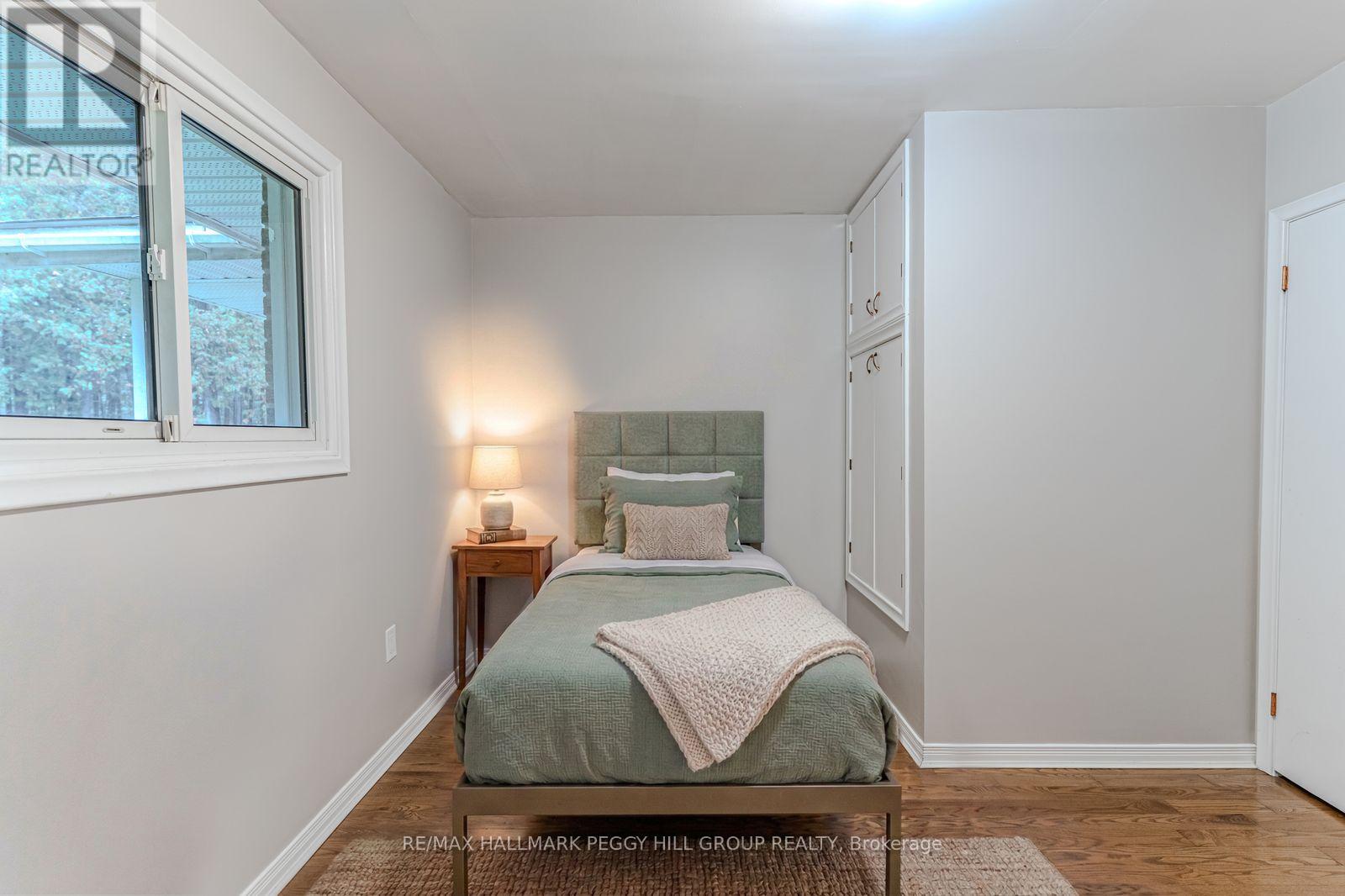 537 Huronia Road, Barrie, Ontario  L4N 8X3 - Photo 13 - S12944362