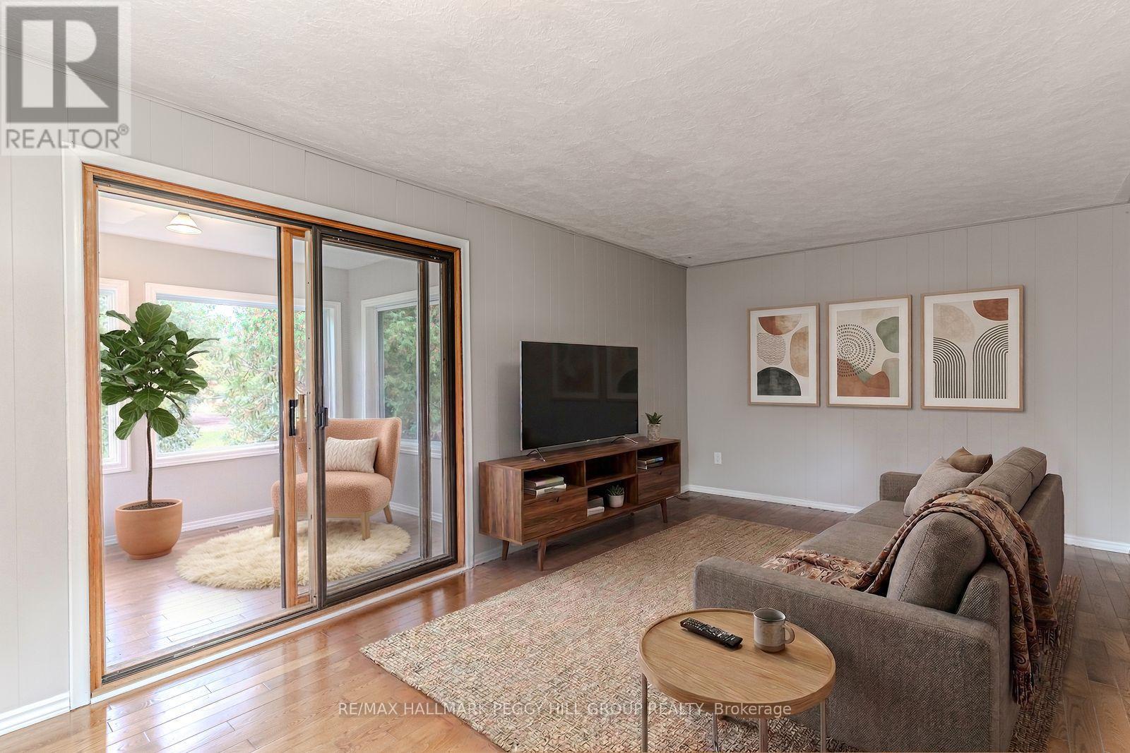 537 Huronia Road, Barrie, Ontario  L4N 8X3 - Photo 7 - S12944362