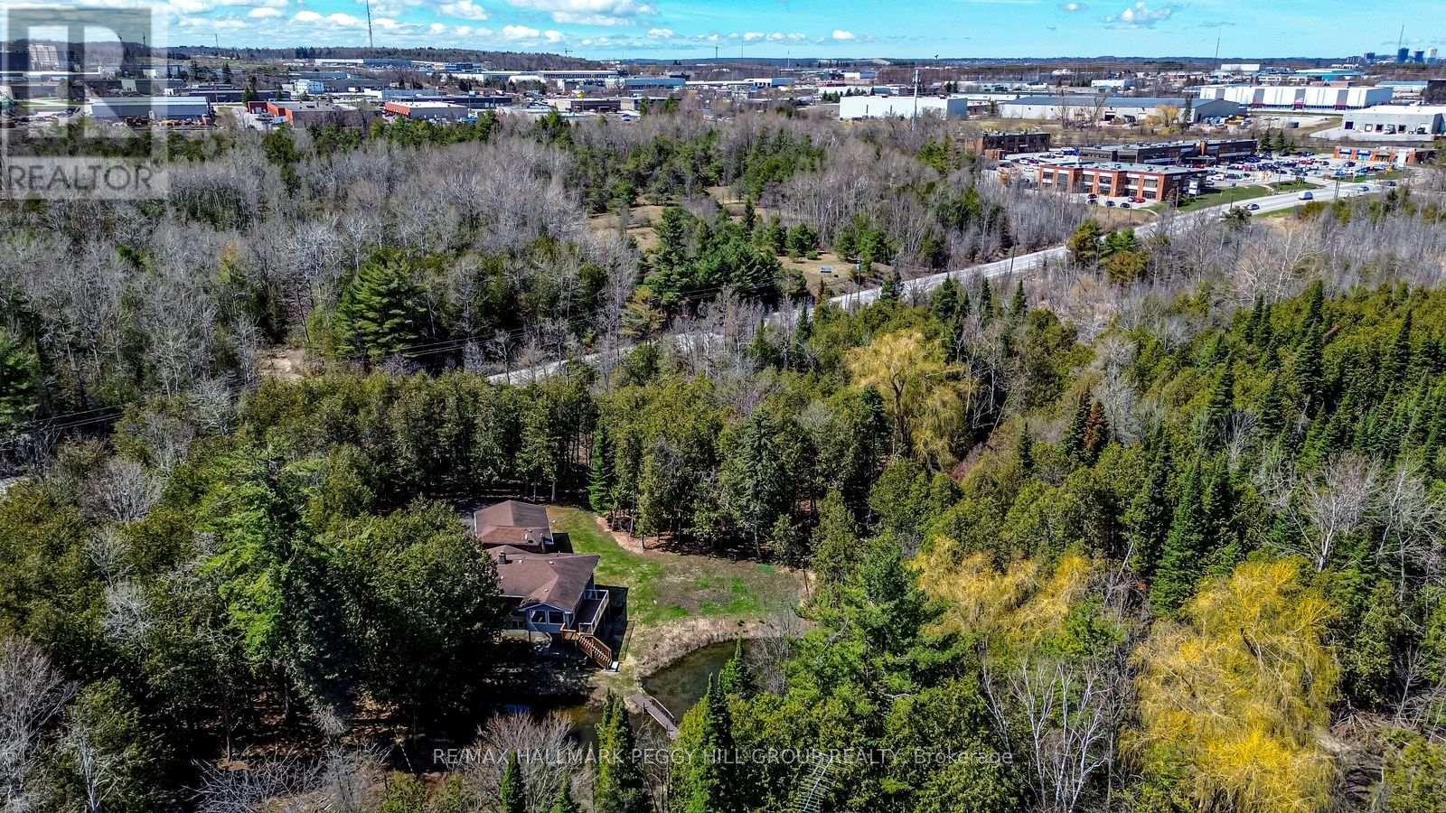 537 Huronia Road, Barrie, Ontario  L4N 8X3 - Photo 27 - S12944362