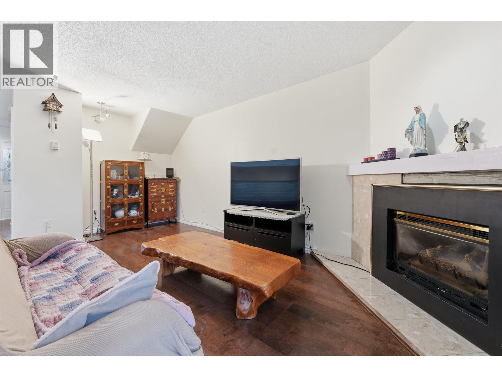 4290 Bridgewater Crescent, Burnaby, British Columbia  V3N 4M7 - Photo 5 - R3113411