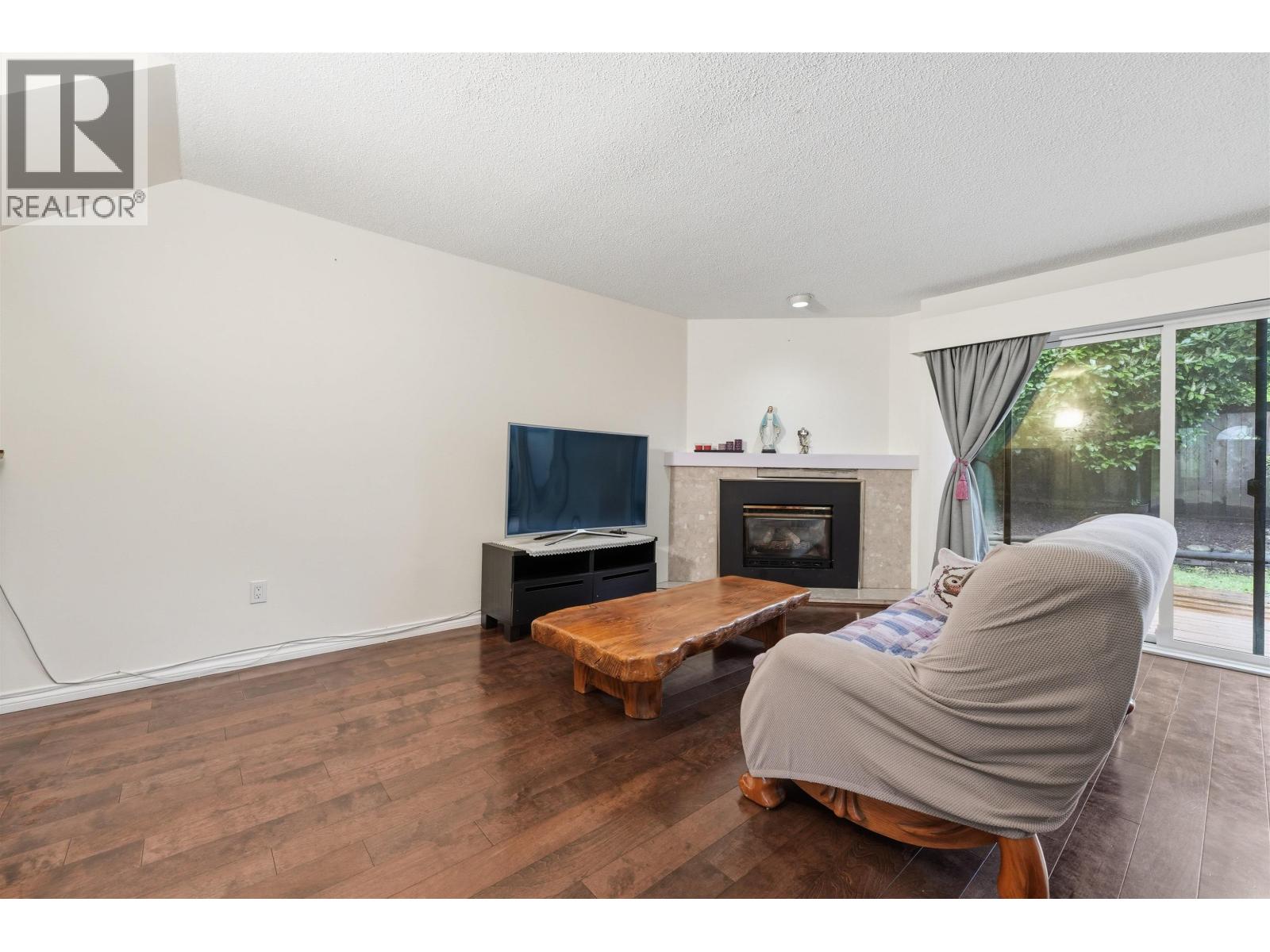 4290 Bridgewater Crescent, Burnaby, British Columbia  V3N 4M7 - Photo 2 - R3113411