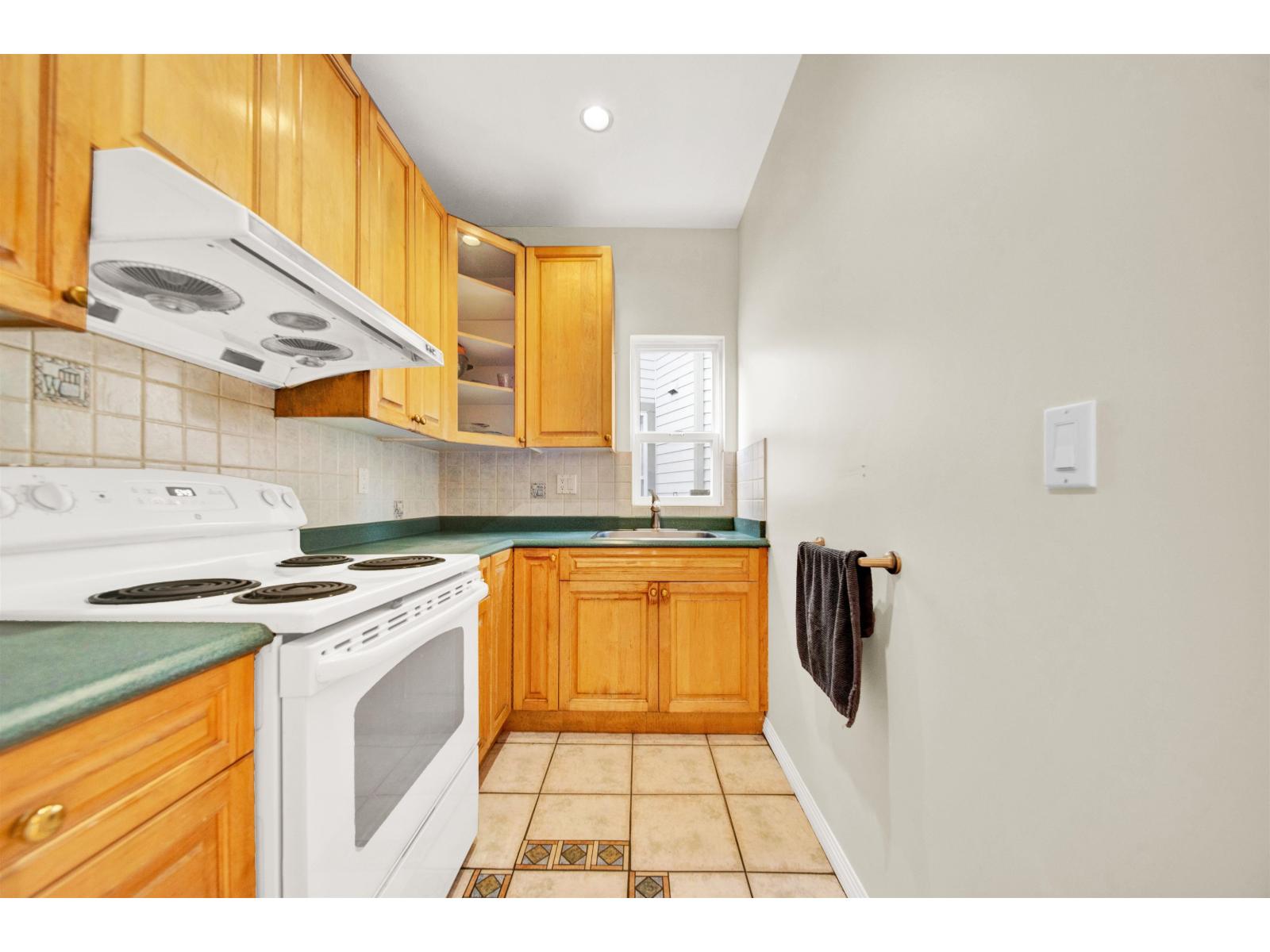 6748 Chateau Court, Delta, British Columbia  V4E 3M7 - Photo 10 - R3113415