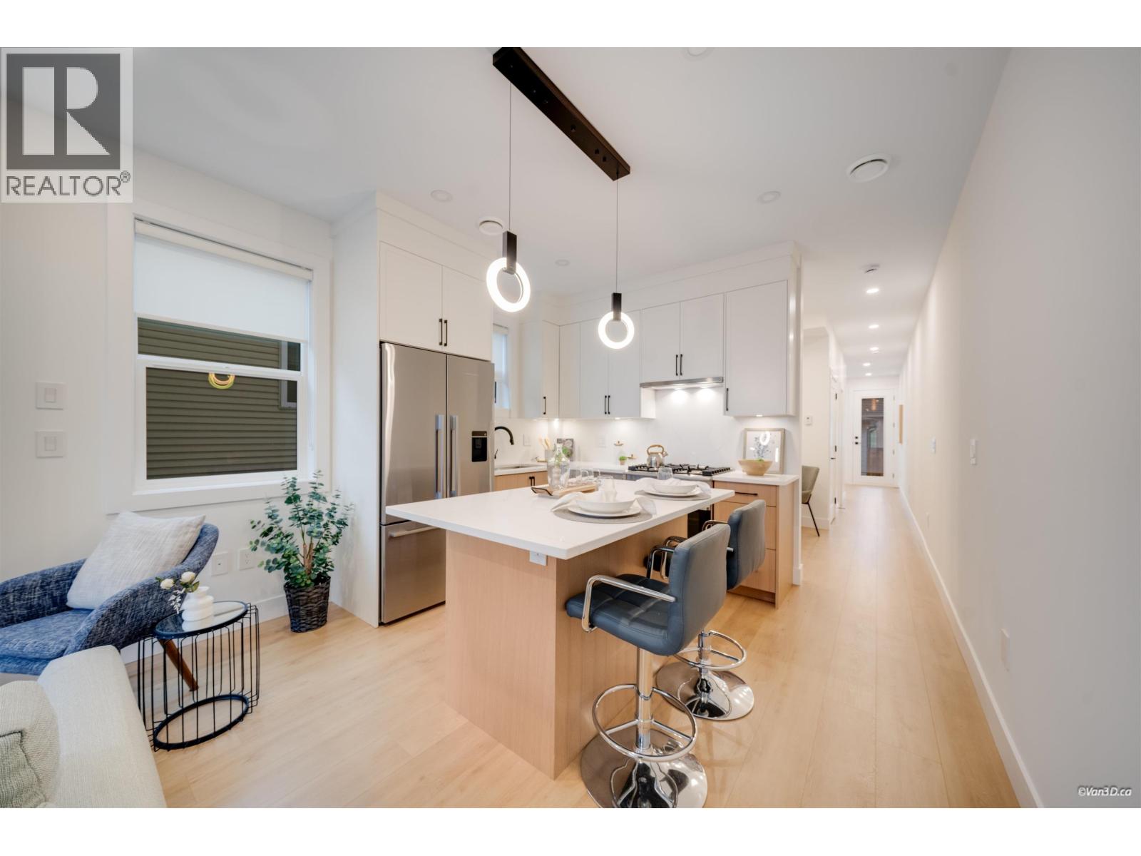 5956 Hardwick Street, Burnaby, British Columbia  V5G 1R6 - Photo 5 - R3111516