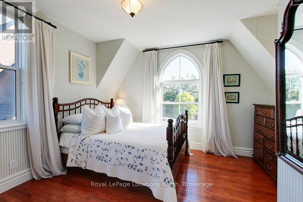 202 Snowbridge Way, Blue Mountains, Ontario  L9Y 0V1 - Photo 20 - X12876606