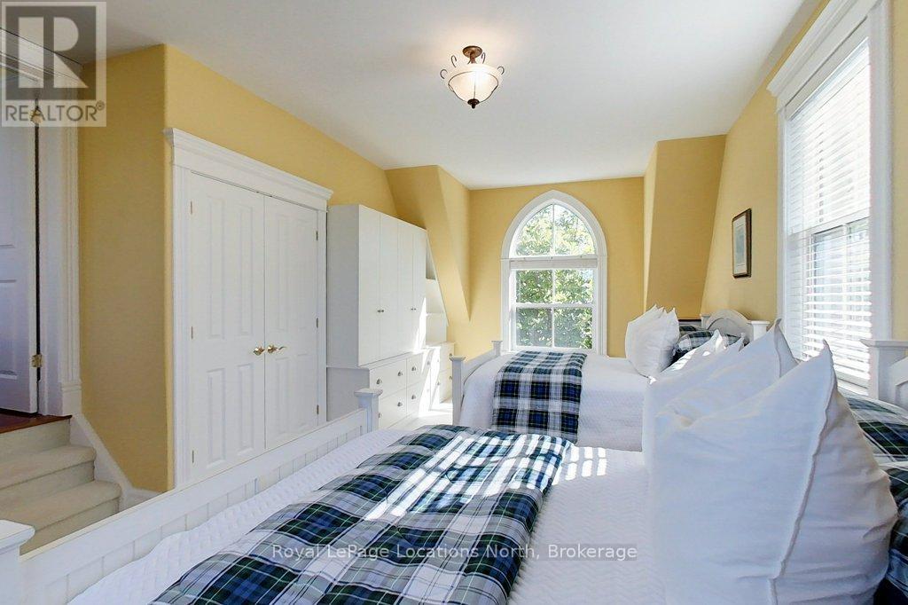 202 Snowbridge Way, Blue Mountains, Ontario  L9Y 0V1 - Photo 23 - X12876606