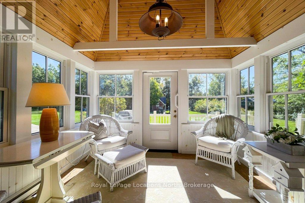 202 Snowbridge Way, Blue Mountains, Ontario  L9Y 0V1 - Photo 12 - X12876606