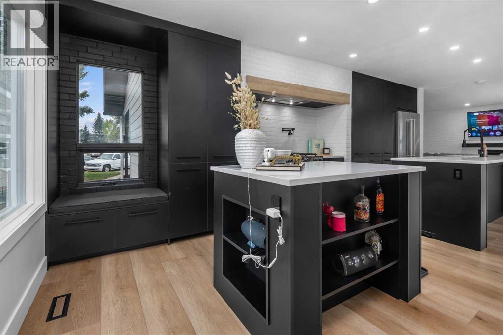 129 Sundown Place Se, Calgary, Alberta  T2X 3B7 - Photo 12 - A2299941