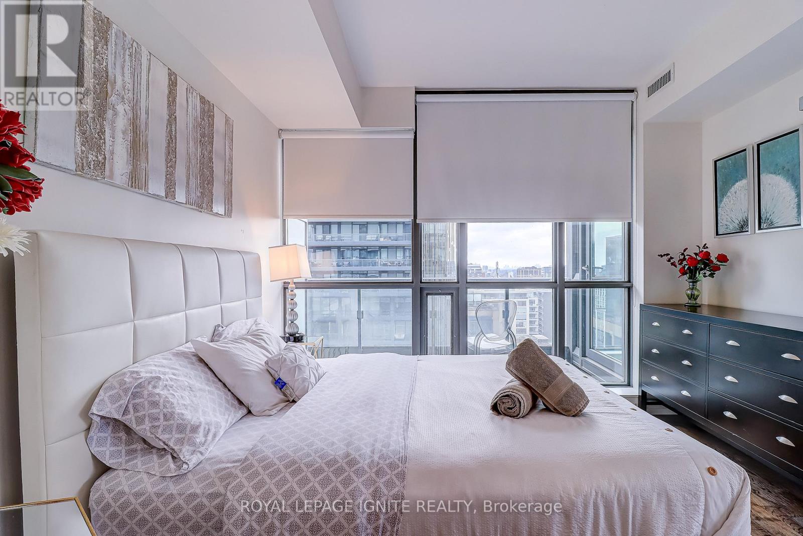 1502 - 8 Charlotte Street, Toronto, Ontario  M5V 0K4 - Photo 22 - C12824820