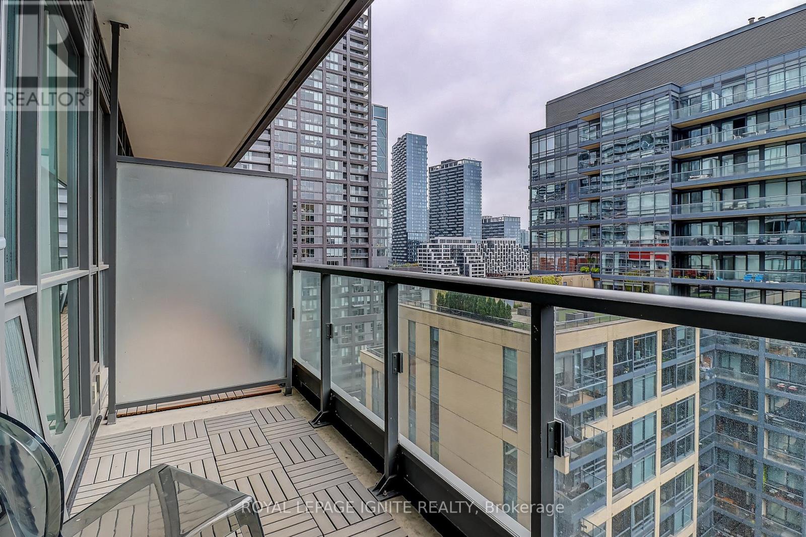 1502 - 8 Charlotte Street, Toronto, Ontario  M5V 0K4 - Photo 12 - C12824820