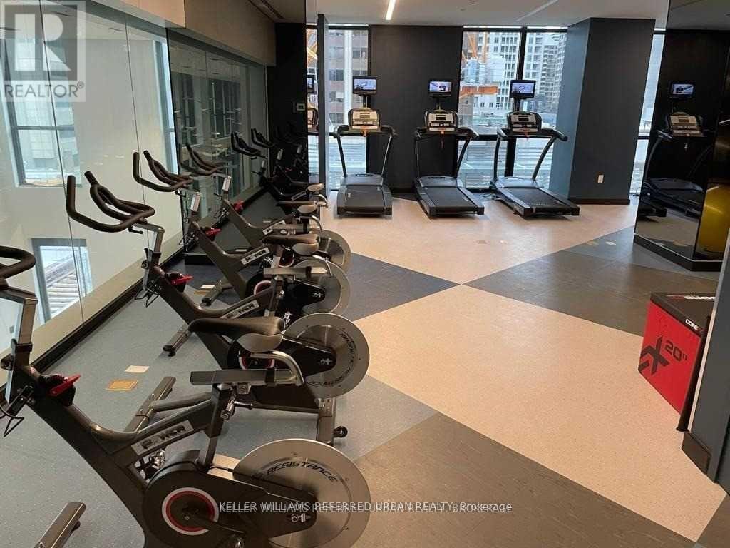 4506 - 1 Yorkville Avenue, Toronto, Ontario  M4W 0B1 - Photo 8 - C12975934