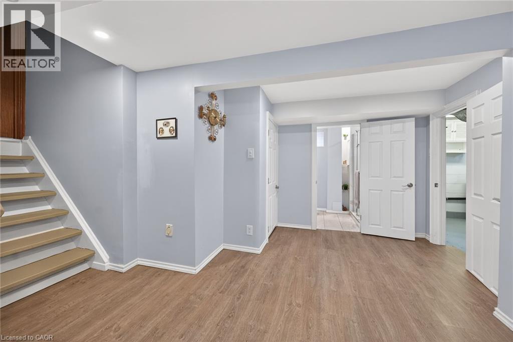 210 Columbia Drive, Hamilton, Ontario  L9C 3Y6 - Photo 35 - 40822775