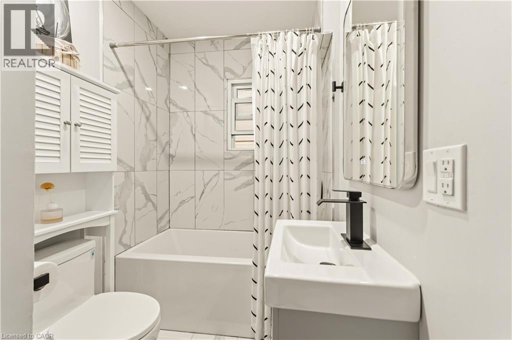 27 Edinburgh Avenue, Hamilton, Ontario  L8H 2C4 - Photo 13 - 40819587