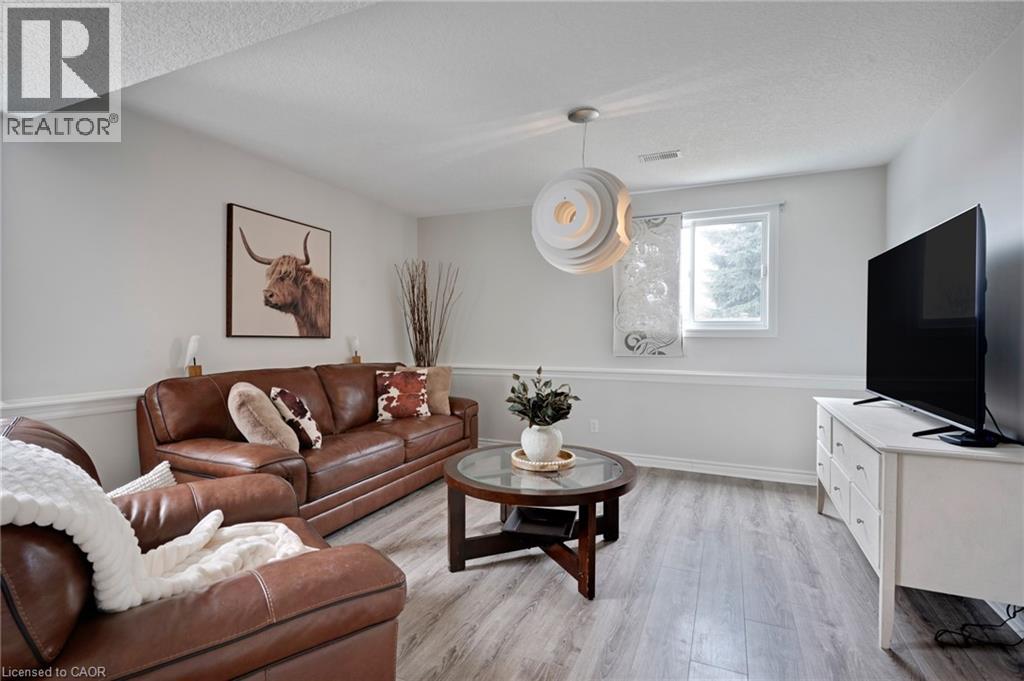 158 Mcmeeken Drive, Cambridge, Ontario  N3C 4C6 - Photo 25 - 40821127