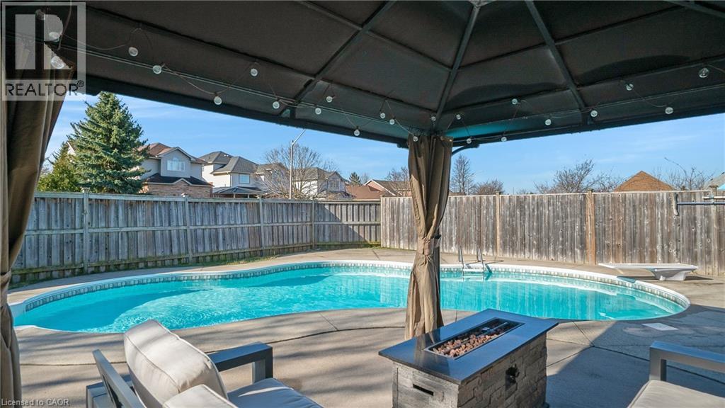 158 Mcmeeken Drive, Cambridge, Ontario  N3C 4C6 - Photo 5 - 40821127