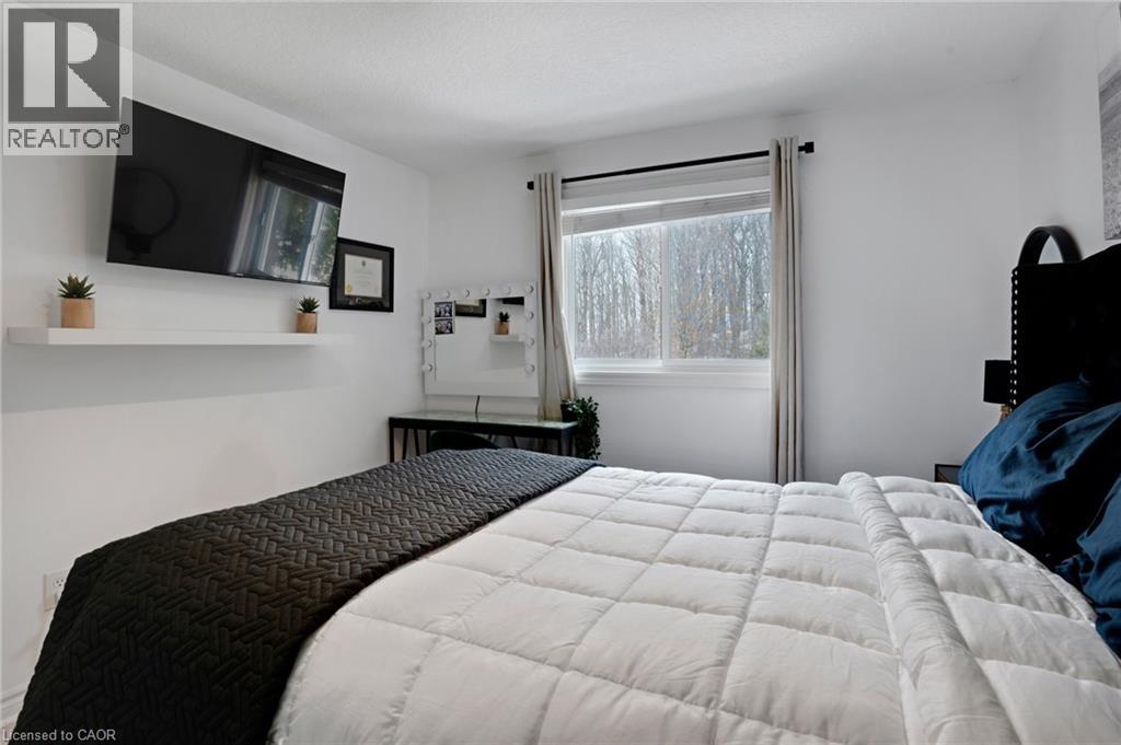 158 Mcmeeken Drive, Cambridge, Ontario  N3C 4C6 - Photo 40 - 40821127