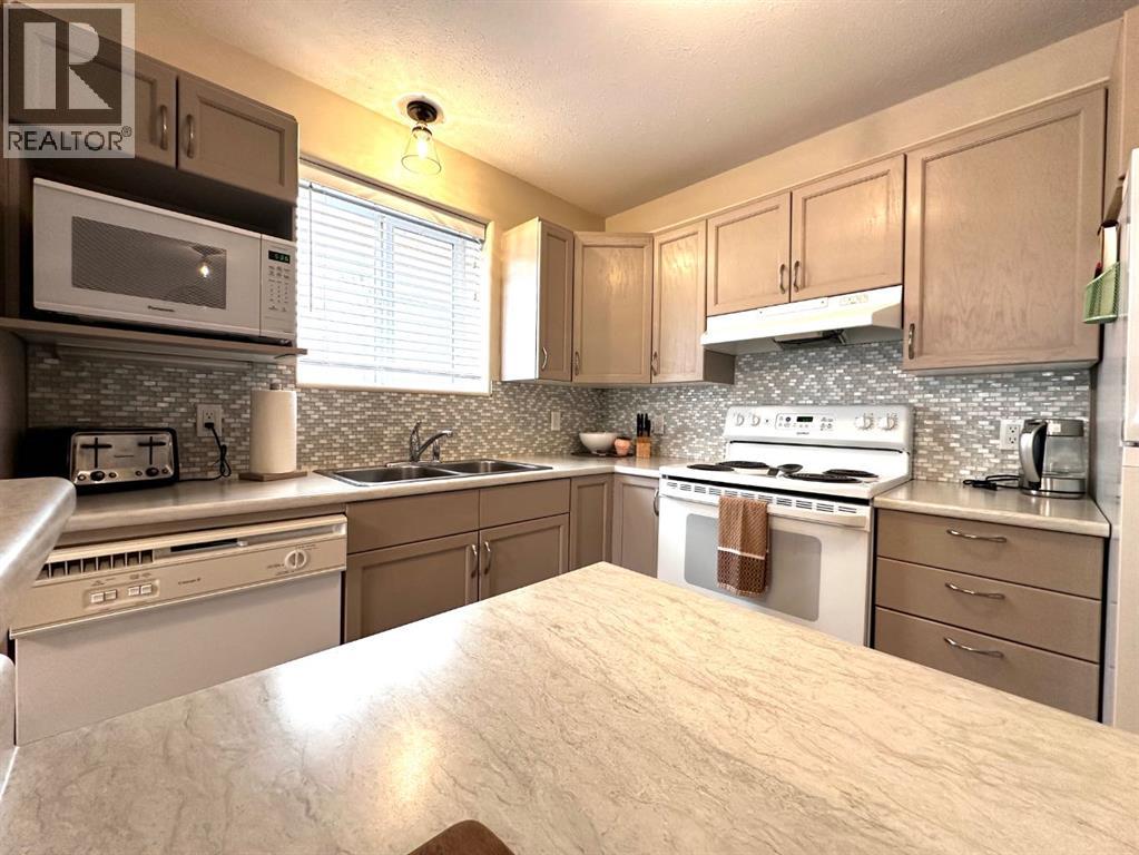 203, 4811 48 Street, Camrose, Alberta  T4V 1L4 - Photo 13 - A2303384