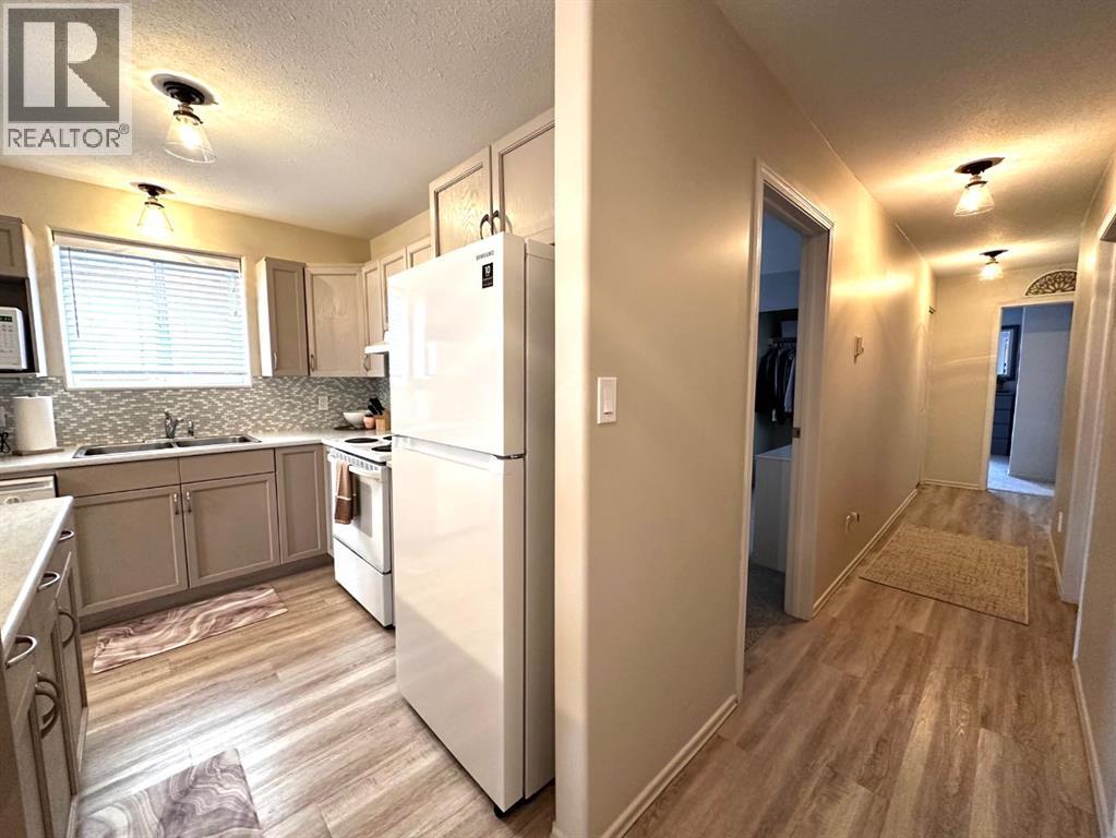 203, 4811 48 Street, Camrose, Alberta  T4V 1L4 - Photo 14 - A2303384