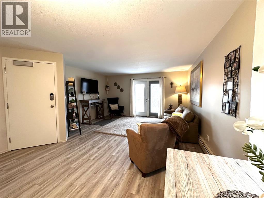 203, 4811 48 Street, Camrose, Alberta  T4V 1L4 - Photo 7 - A2303384