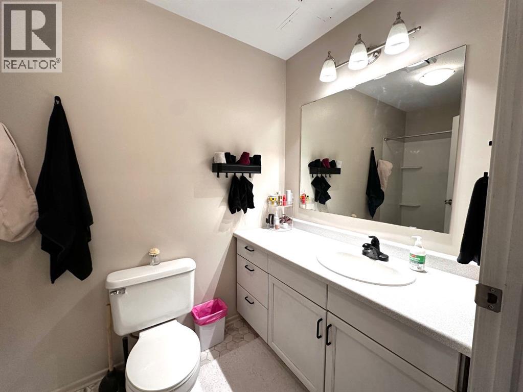 203, 4811 48 Street, Camrose, Alberta  T4V 1L4 - Photo 21 - A2303384