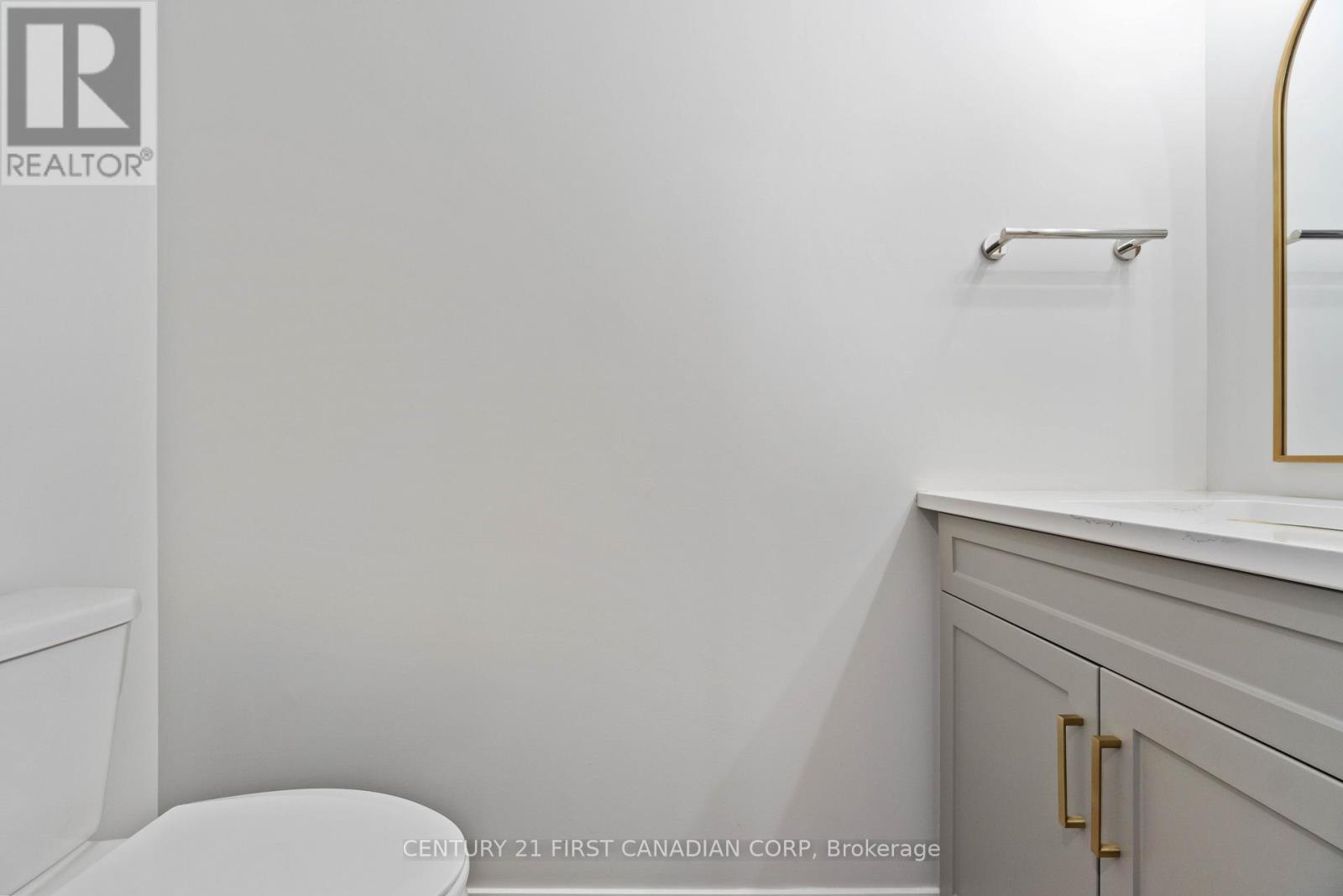 450 Main Street, Plympton-Wyoming, Ontario  N0N 1T0 - Photo 17 - X13027256