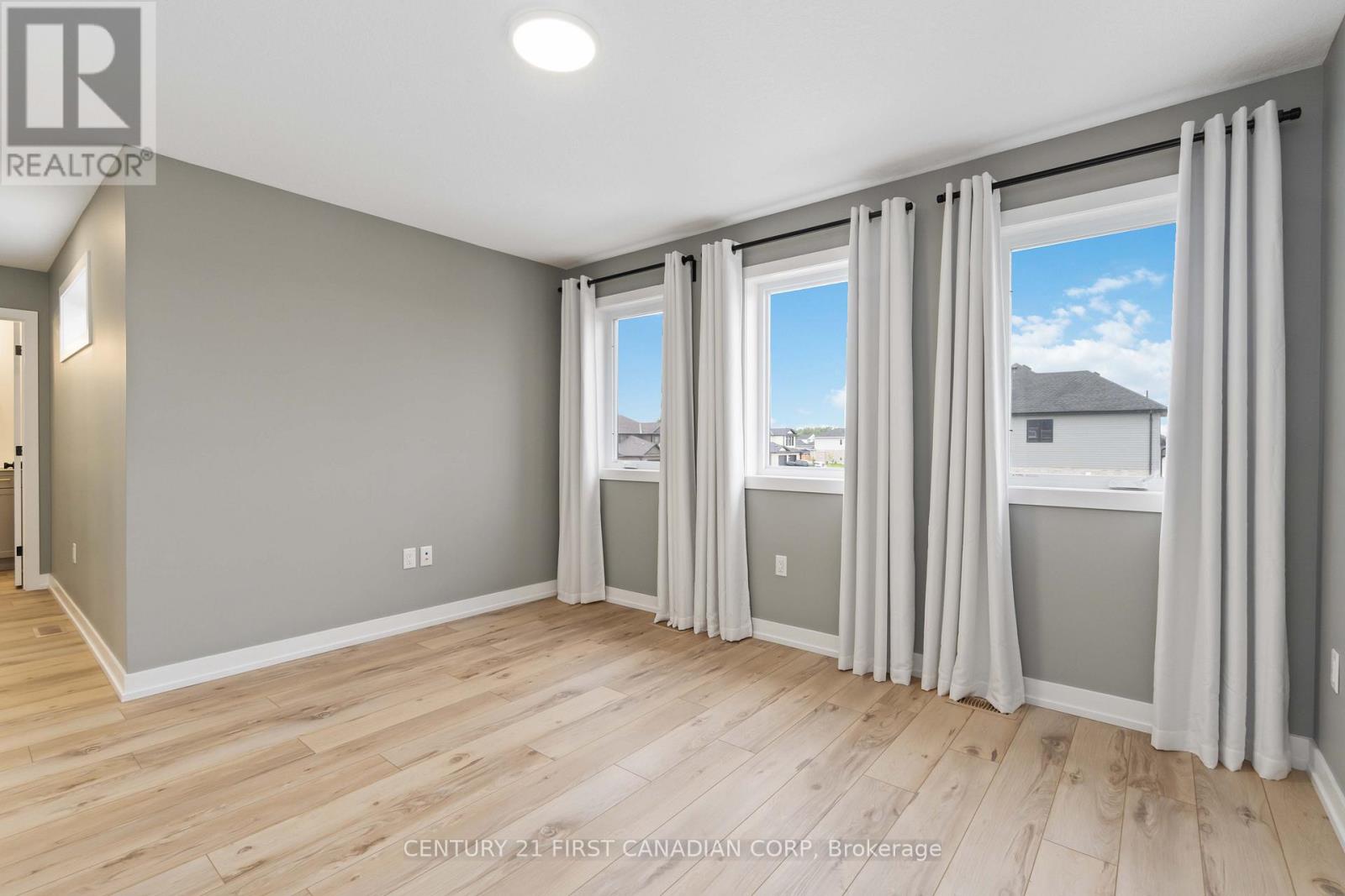 450 Main Street, Plympton-Wyoming, Ontario  N0N 1T0 - Photo 30 - X13027256