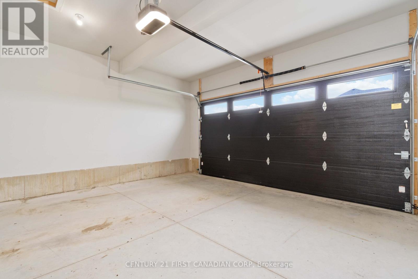 450 Main Street, Plympton-Wyoming, Ontario  N0N 1T0 - Photo 43 - X13027256