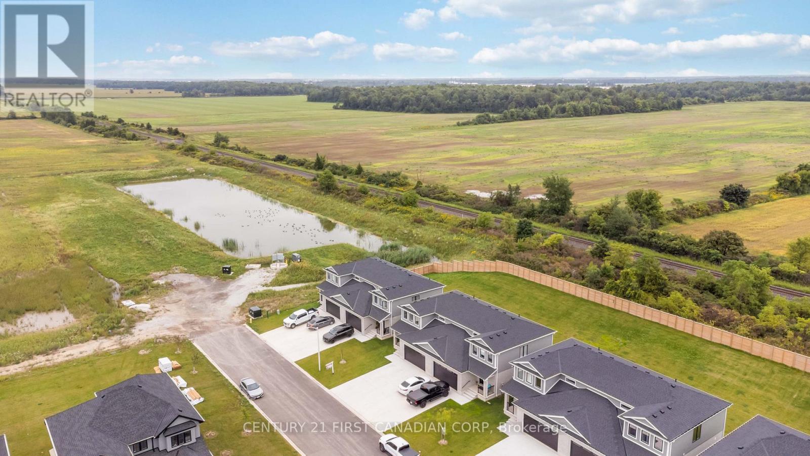 450 Main Street, Plympton-Wyoming, Ontario  N0N 1T0 - Photo 6 - X13027256