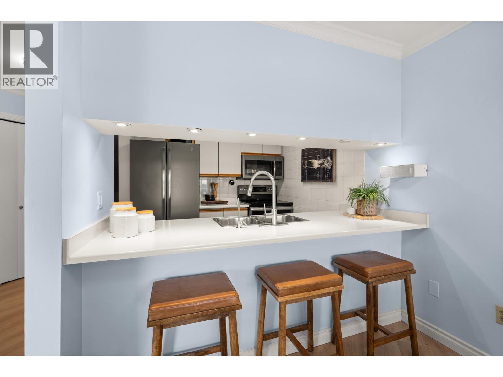 211 31 Reliance Court, New Westminster, British Columbia  V3M 6C6 - Photo 8 - R3114100