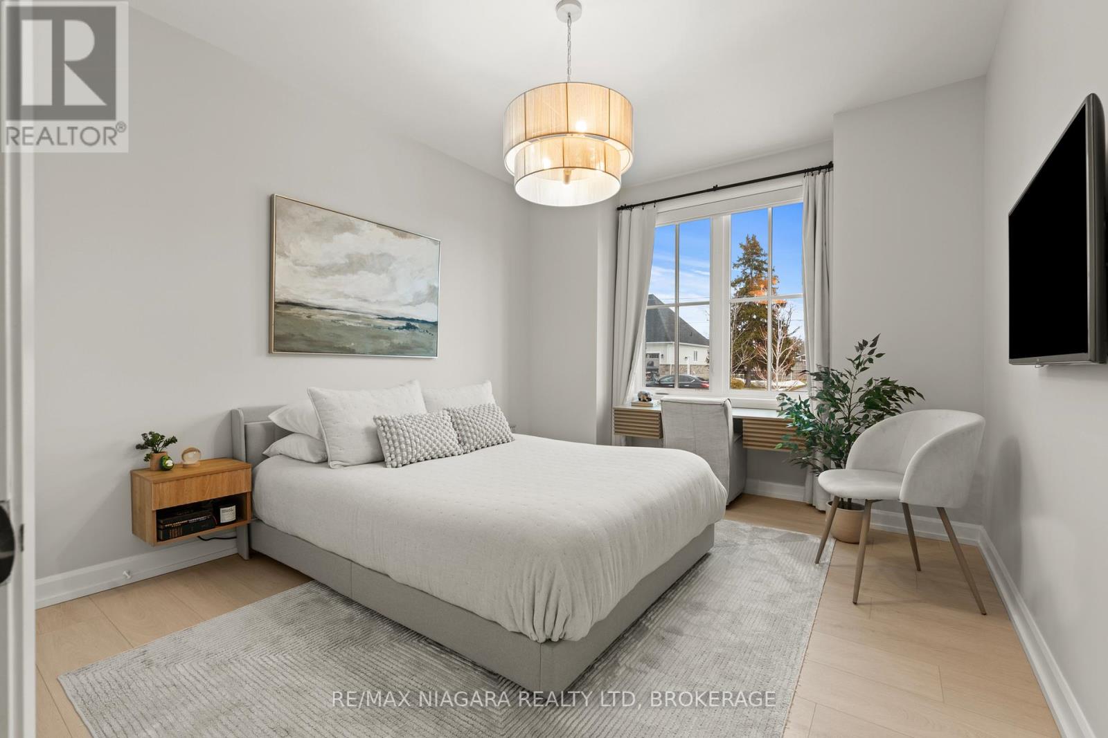 27 Maple Leaf Avenue S, Fort Erie, Ontario  L0S 1N0 - Photo 22 - X12812750