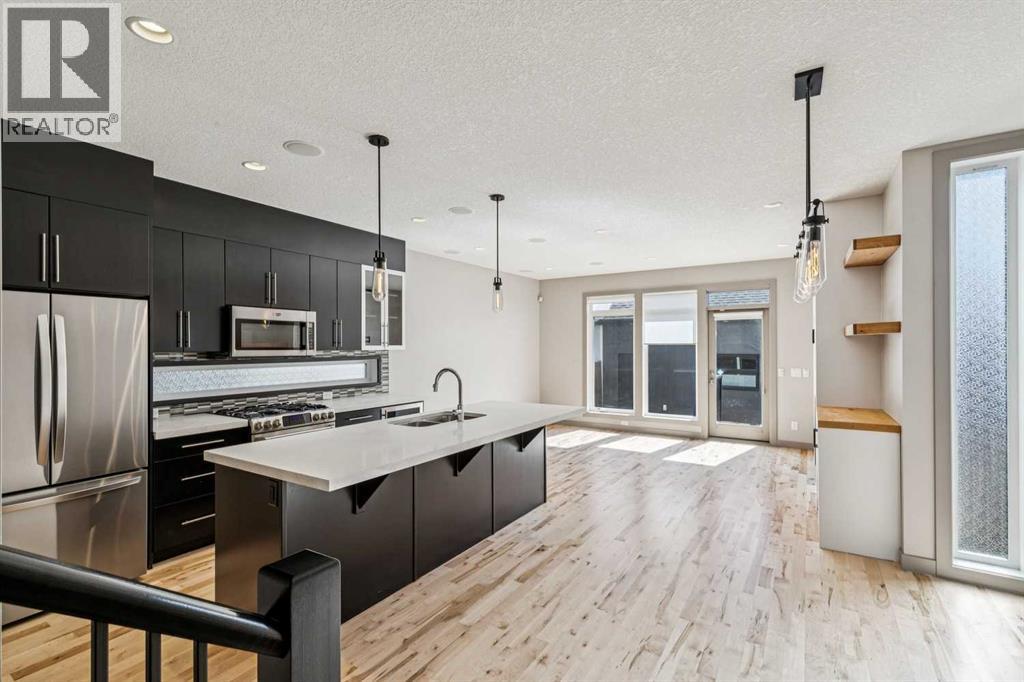 2011 48 Avenue SW, Calgary, Alberta  T2T 2T6 - Photo 5 - A2300707