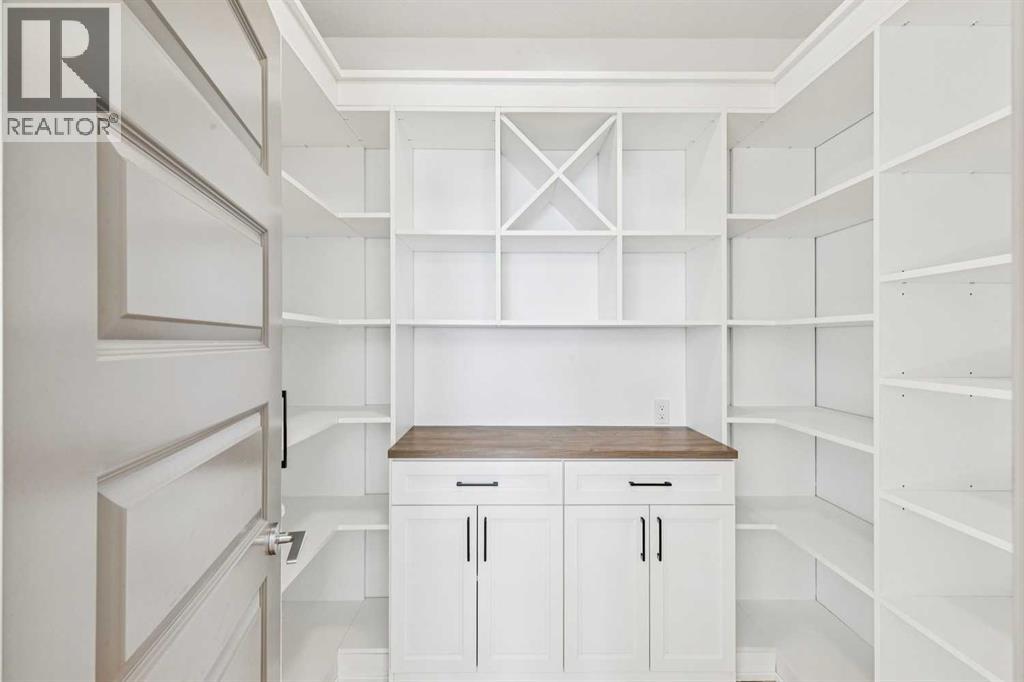 2011 48 Avenue SW, Calgary, Alberta  T2T 2T6 - Photo 12 - A2300707