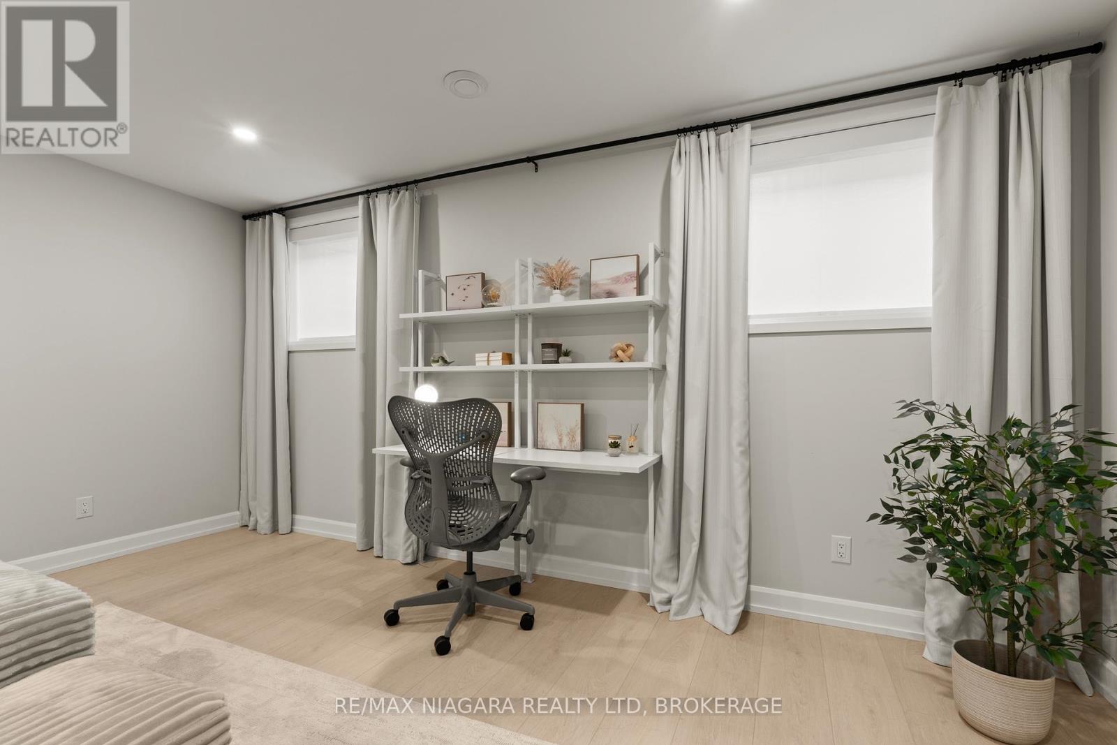 27 Maple Leaf Avenue S, Fort Erie, Ontario  L0S 1N0 - Photo 31 - X12812750