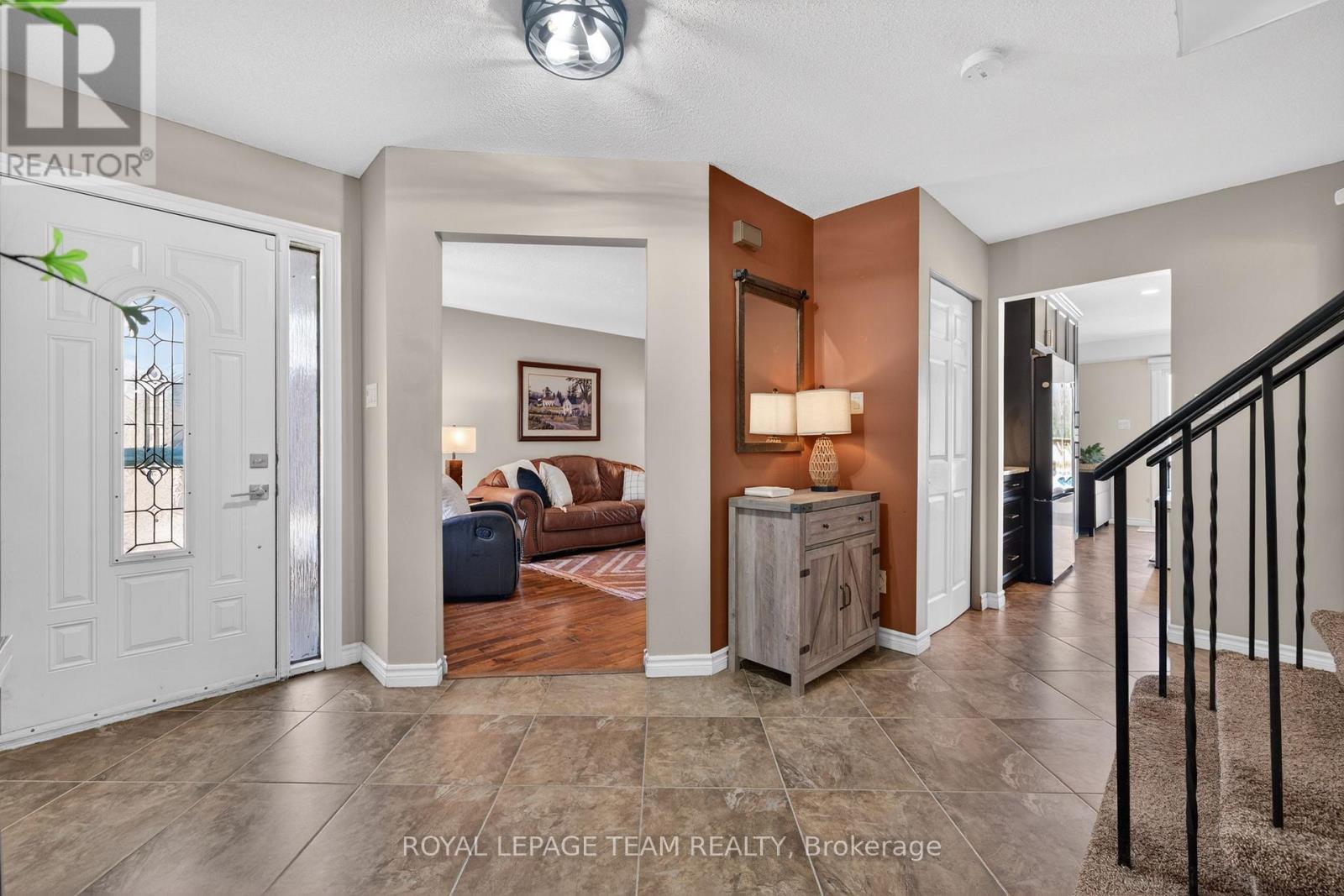 161 Springwater Drive, Ottawa, Ontario  K2M 1Z9 - Photo 4 - X13027232