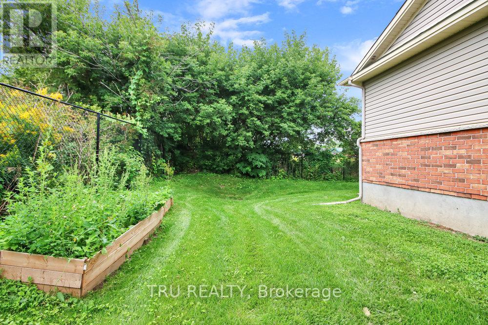 108 Villageview Private, Ottawa, Ontario  K0A 1L0 - Photo 34 - X13027294