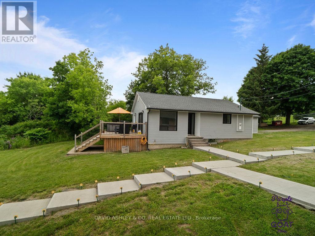 1,2,3,4,5 - 809-811 Hilmor Terrace S, Elizabethtown-Kitley, Ontario  K6V 7G3 - Photo 17 - X12234134