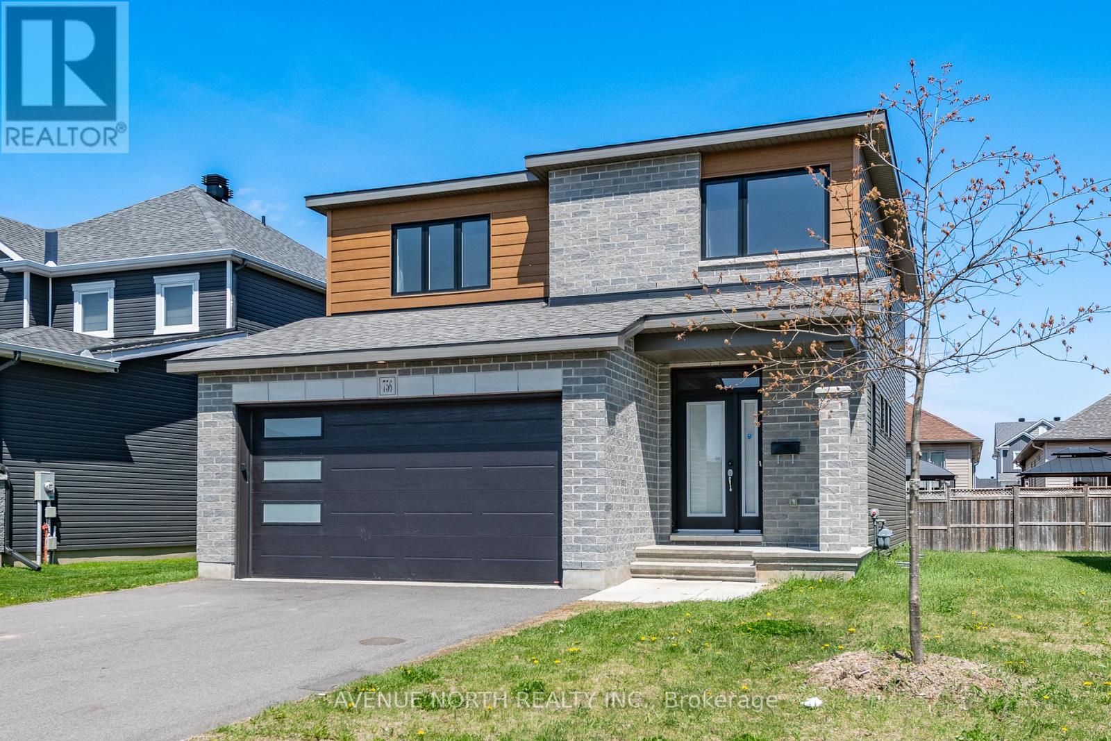 756 NAMUR STREET, Russell, Ontario