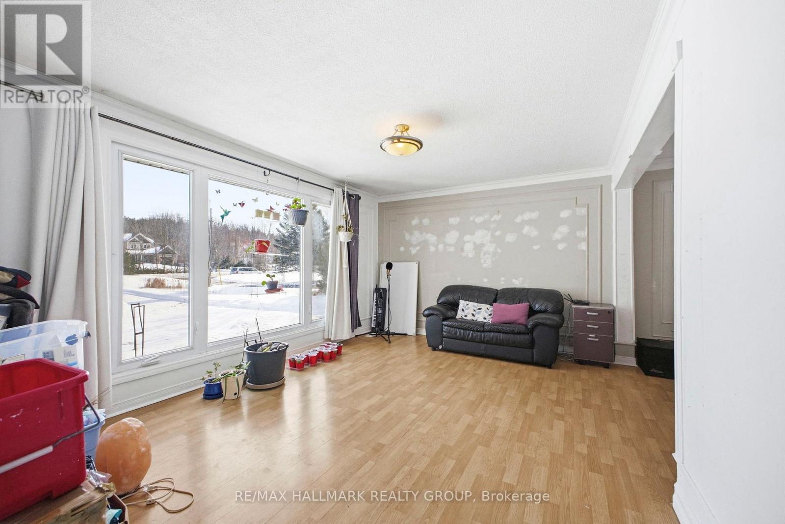 917 Du Castor Road, The Nation, Ontario  K0A 3C0 - Photo 3 - X12853810