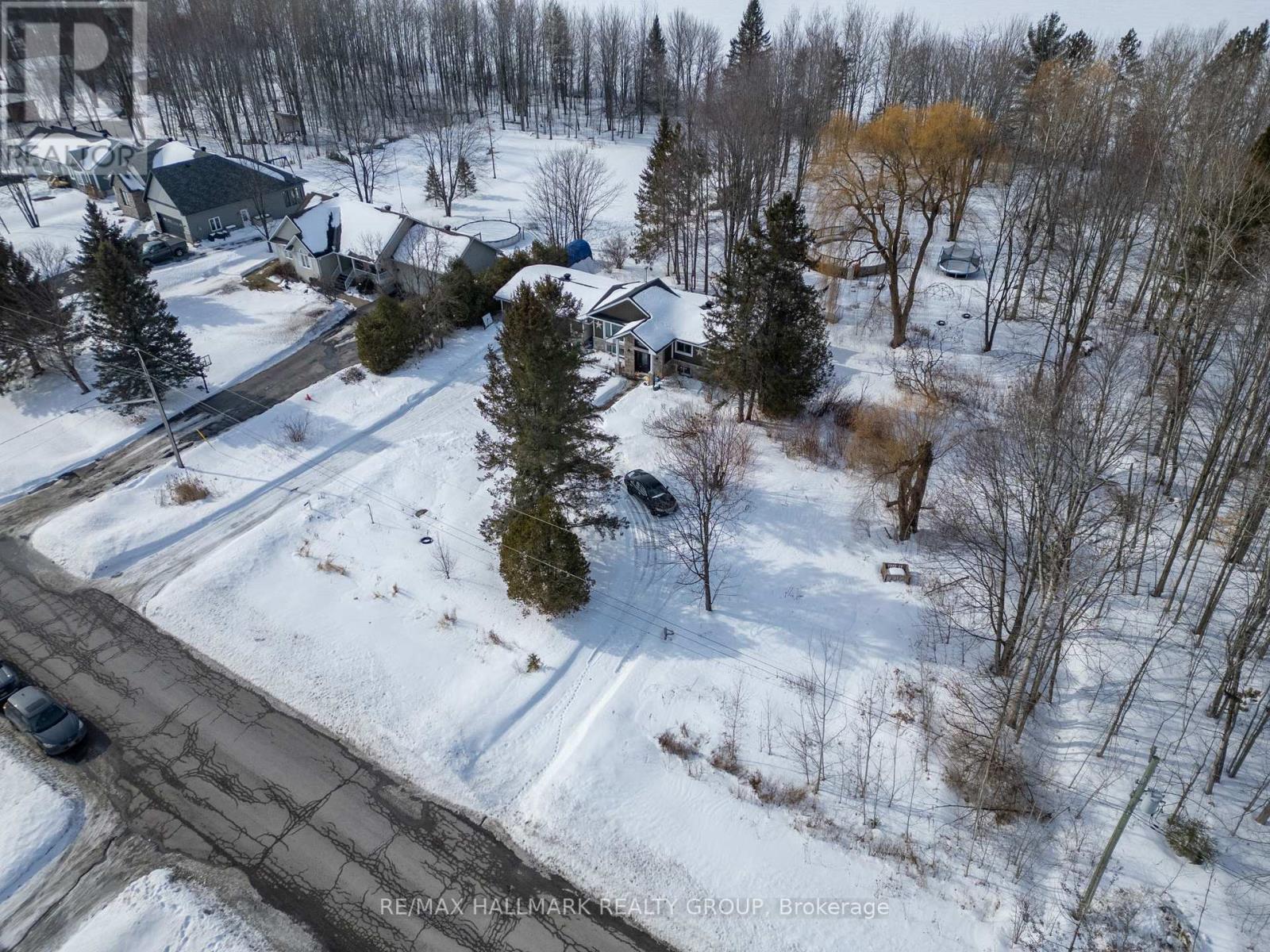 917 Du Castor Road, The Nation, Ontario  K0A 3C0 - Photo 35 - X12853810
