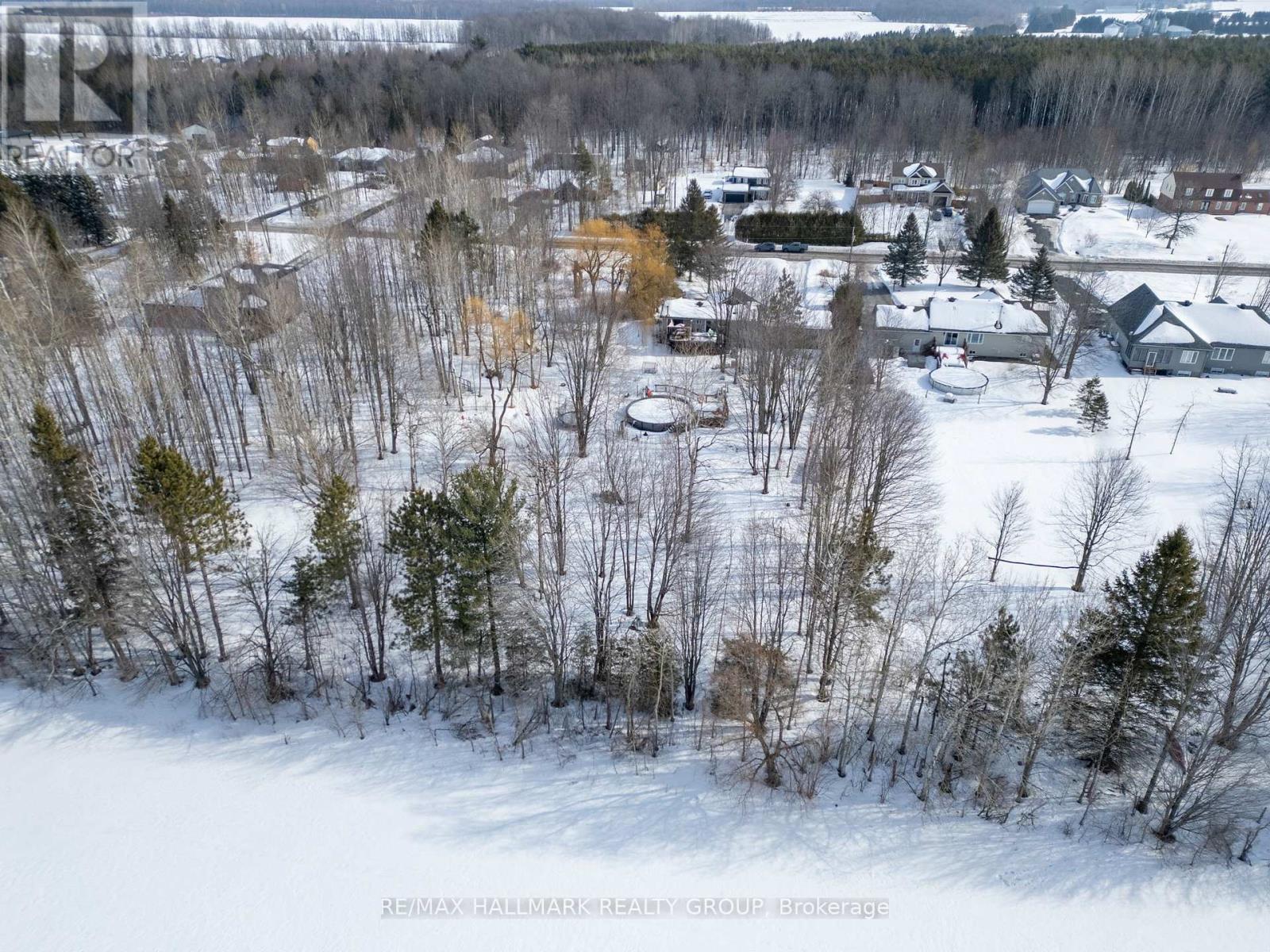 917 Du Castor Road, The Nation, Ontario  K0A 3C0 - Photo 38 - X12853810