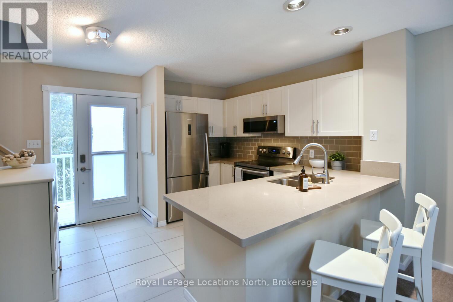 176 - 49 Trott Boulevard, Collingwood, Ontario  L9Y 5B8 - Photo 5 - S13027320