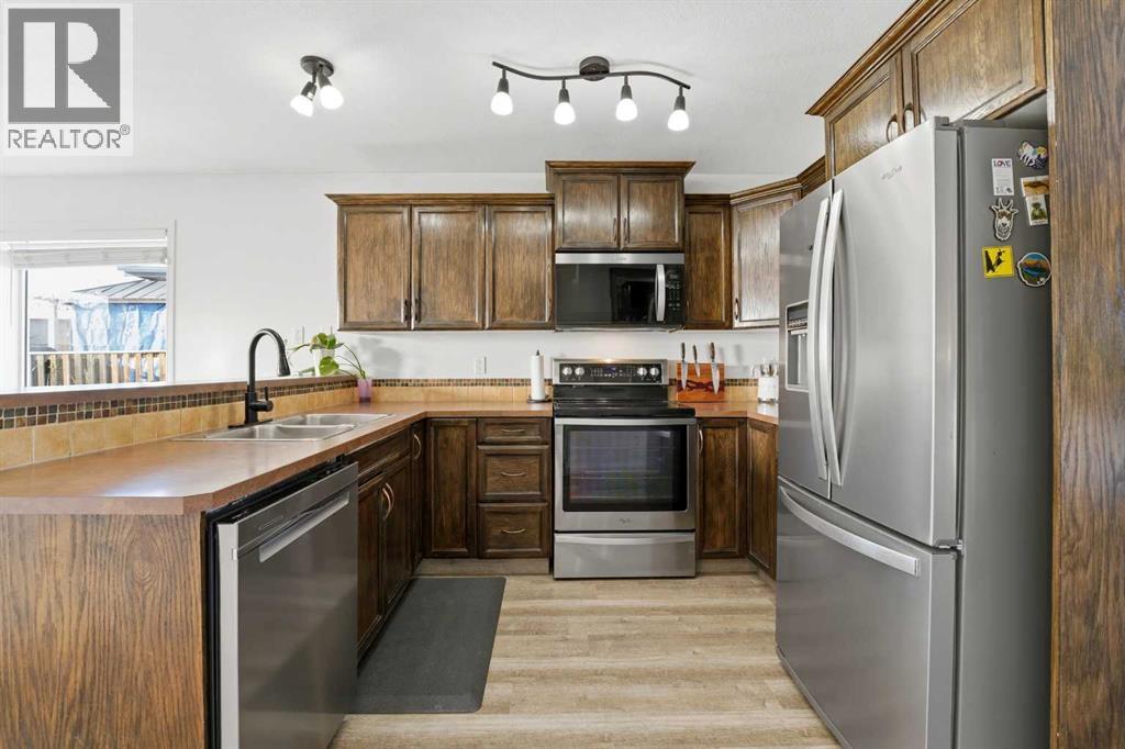 5807 44 Avenue, Rocky Mountain House, Alberta  T4T 0A1 - Photo 6 - A2283482